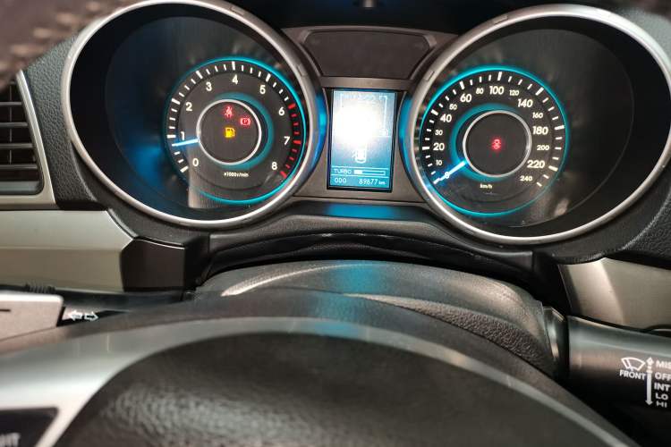 Used BAIC Senova X65 2015 2.0T Automatic Elite Model Odometer Close Up