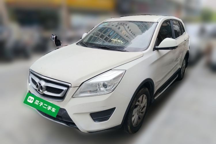 Used BAIC Senova X65 2015 2.0T manual Comfort trim level Guazi used car, China used car export, Used car for sale, Used cars, Cheapest cars for sale