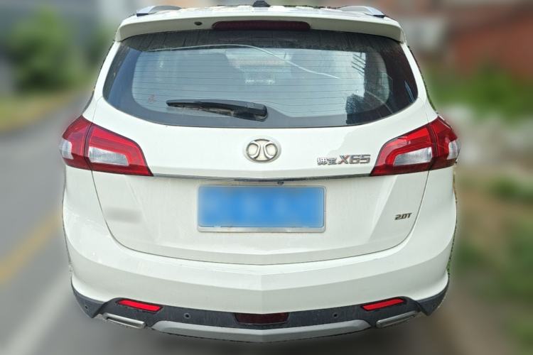 Used BAIC Senova X65 2015 2.0T automatic luxury version Rear