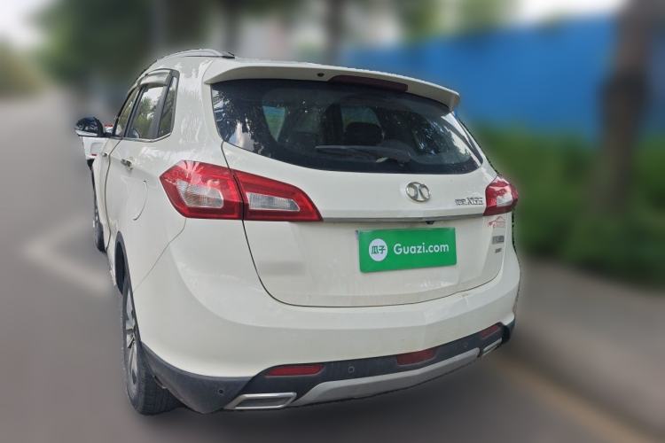 Used BAIC Senova X65 2015 2.0T Automatic Elite Model Rear Left 45 Deg