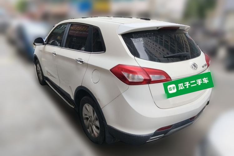 Used BAIC Senova X65 2015 2.0T manual Comfort trim level Rear Left 45 Deg