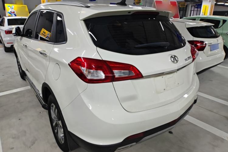 Used BAIC Senova X65 2015 2.0T Automatic Elite Model Rear Left 45 Deg