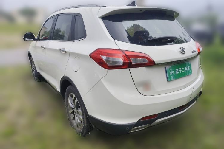 Used BAIC Senova X65 2015 2.0T Automatic Elite Model Rear Left 45 Deg