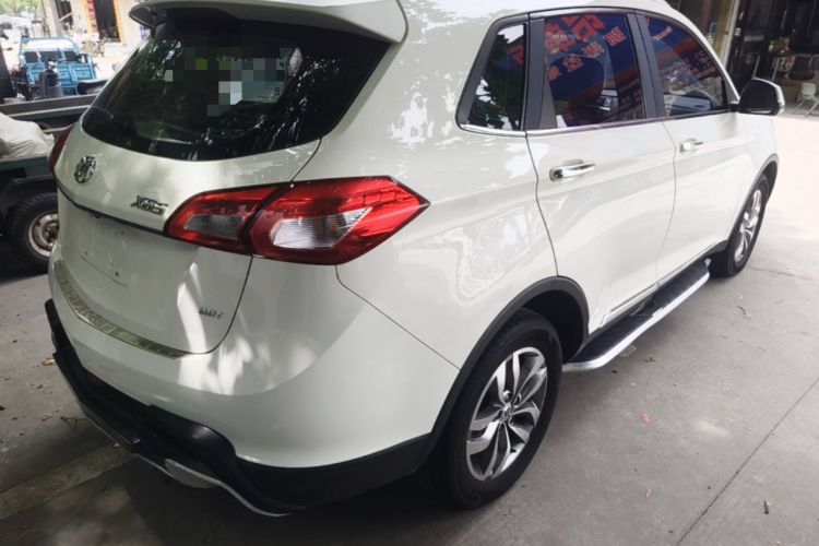 Used BAIC Senova X65 2015 2.0T Automatic Elite Model Rear Right 45 Deg