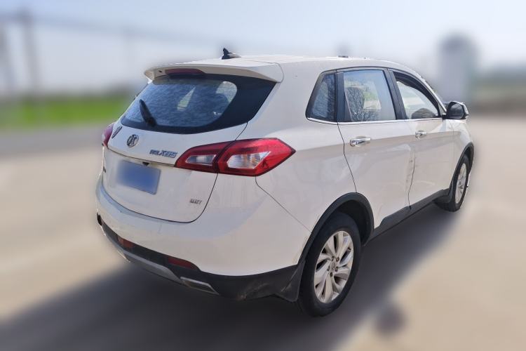 Used BAIC Senova X65 2015 2.0T manual Comfort trim level Rear Right 45 Deg