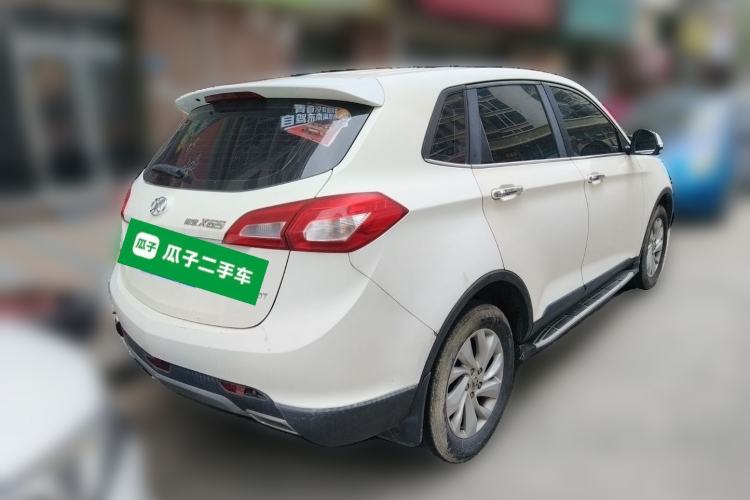 Used BAIC Senova X65 2015 2.0T manual Comfort trim level Rear Right 45 Deg
