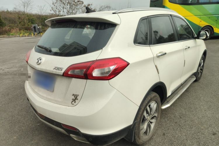 Used BAIC Senova X65 2015 2.0T Automatic Elite Model Rear Right 45 Deg
