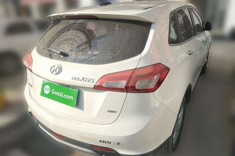 Used BAIC Senova X65 2015 2.0T manual Comfort trim level Rear Right 45 Deg