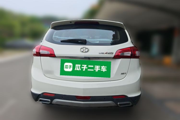 Used BAIC Senova X65 2015 2.0T automatic luxury version Rear