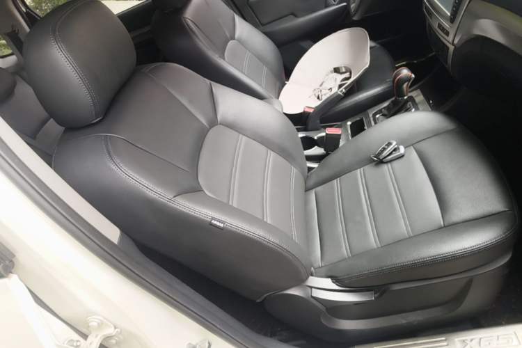 Used BAIC Senova X65 2015 2.0T Automatic Elite Model Right Front Seat