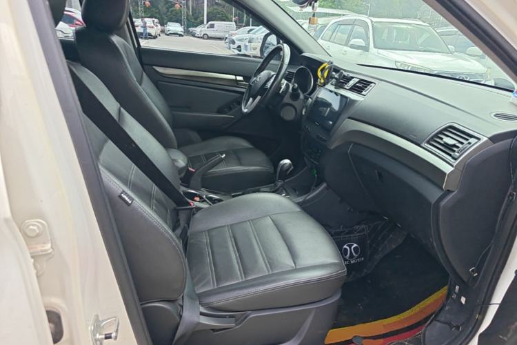 Used BAIC Senova X65 2015 2.0T Automatic Elite Model Right Front Seat