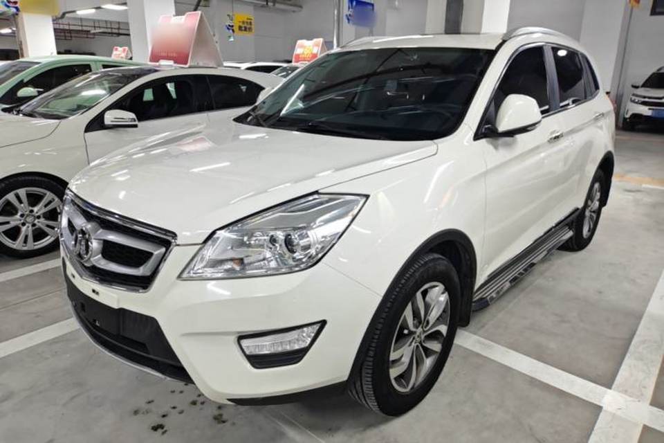 BAIC Senova X65 2015