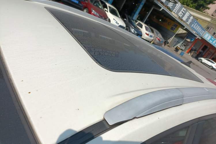 Used BAIC Senova X65 2015 2.0T Automatic Elite Model Roof