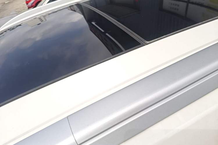 Used BAIC Senova X65 2015 2.0T Automatic Elite Model Roof