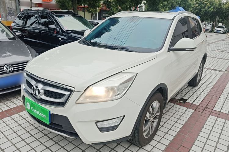 Used BAIC Senova X65 2015 2.0T Automatic Elite Model Guazi used car, China used car export, Used car for sale, Used BAIC cars, Cheapest cars for sale