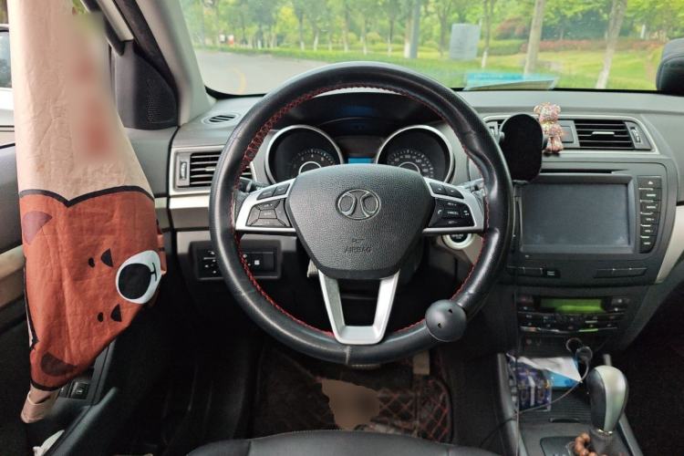 Used BAIC Senova X65 2015 2.0T Automatic Elite Model Steering Wheel