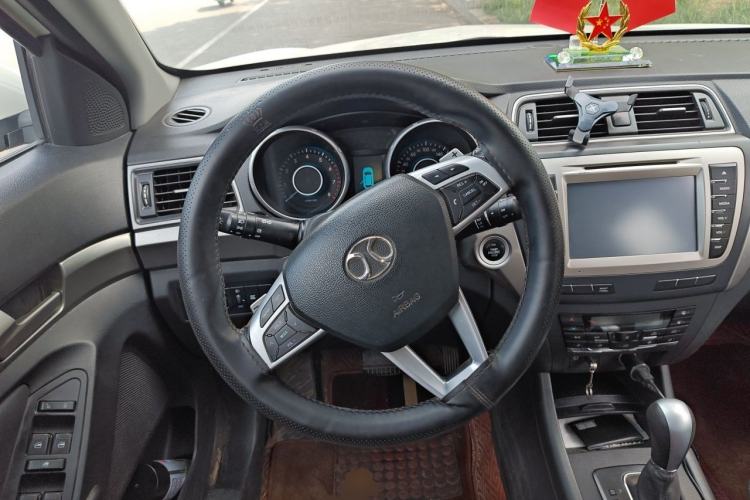 Used BAIC Senova X65 2015 2.0T Automatic Elite Model Steering Wheel
