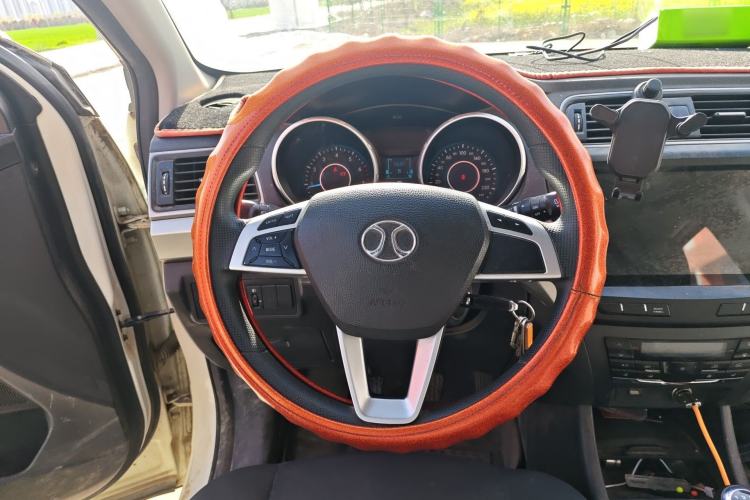 Used BAIC Senova X65 2015 2.0T manual Comfort trim level Steering Wheel