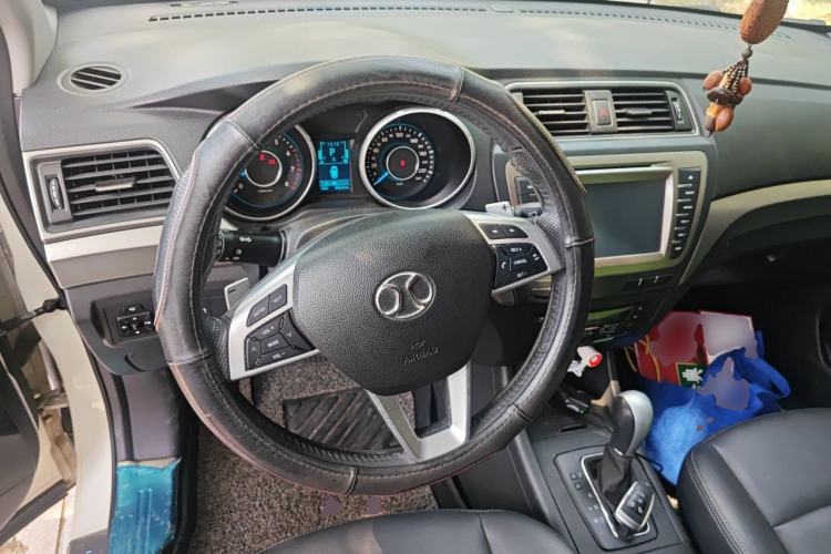 Used BAIC Senova X65 2015 2.0T Automatic Elite Model Steering Wheel
