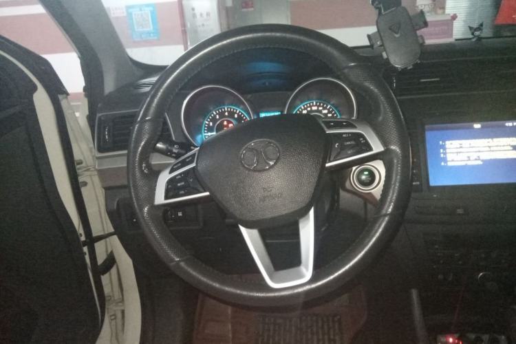 Used BAIC Senova X65 2015 2.0T Automatic Elite Model Steering Wheel