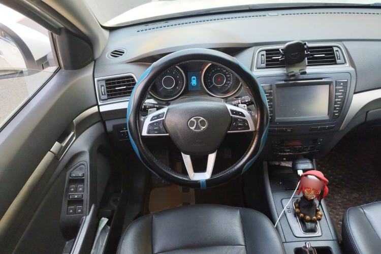 Used BAIC Senova X65 2015 2.0T Automatic Elite Model Steering Wheel
