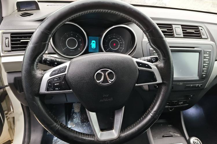 Used BAIC Senova X65 2015 2.0T manual Comfort trim level Steering Wheel