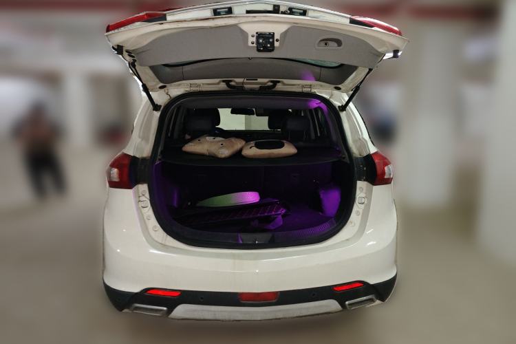 Used BAIC Senova X65 2015 2.0T Automatic Elite Model Trunk