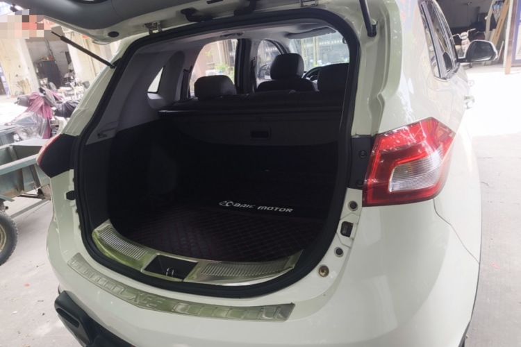 Used BAIC Senova X65 2015 2.0T Automatic Elite Model Trunk