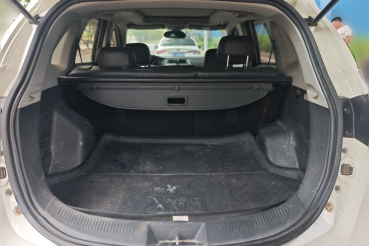 Used BAIC Senova X65 2015 2.0T Automatic Elite Model Trunk