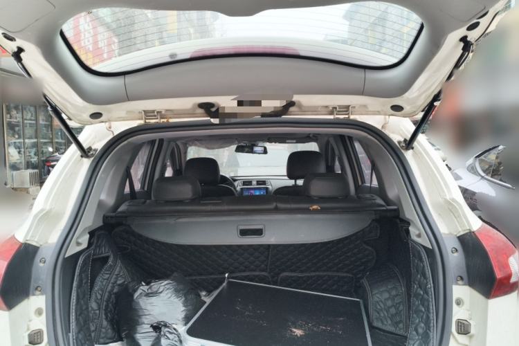 Used BAIC Senova X65 2015 2.0T Automatic Elite Model Trunk
