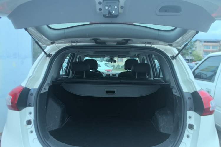 Used BAIC Senova X65 2015 2.0T Automatic Elite Model Trunk