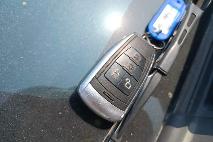 Used BAIC Senova X65 2015 2.0T Automatic Elite Model Vehicle Key
