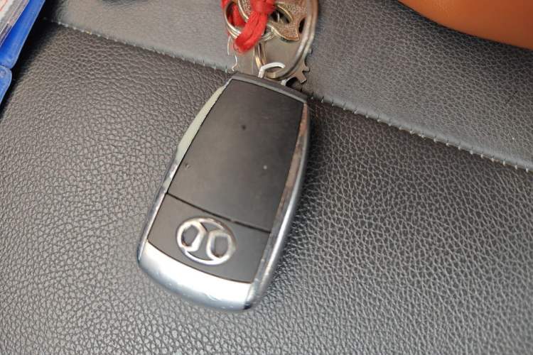 Used BAIC Senova X65 2015 2.0T automatic comfort version Vehicle Key