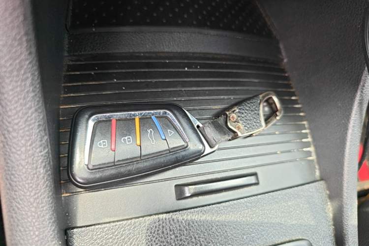 Used BAIC Senova X65 2015 2.0T Automatic Elite Model Vehicle Key