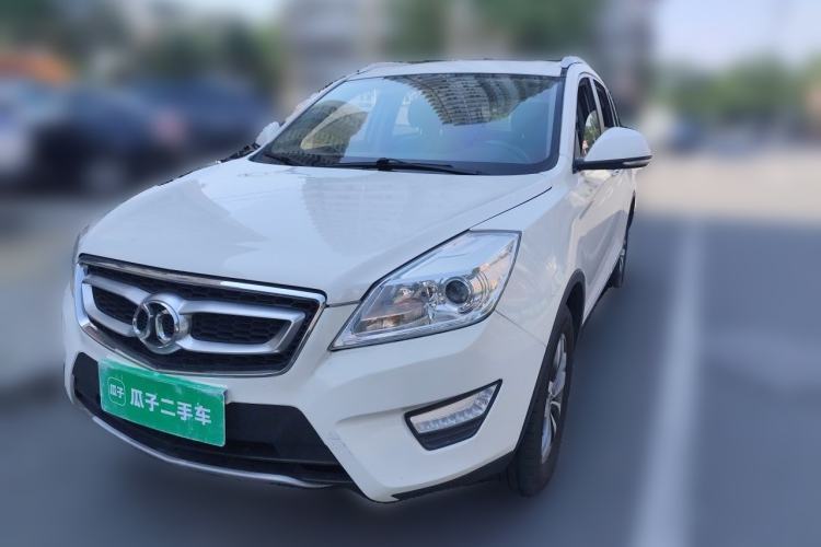 Used BAIC Senova X65 2015 2.0T Automatic Elite Model Guazi used car, China used car export, Used car for sale, Used  cars, Cheapest cars for sale