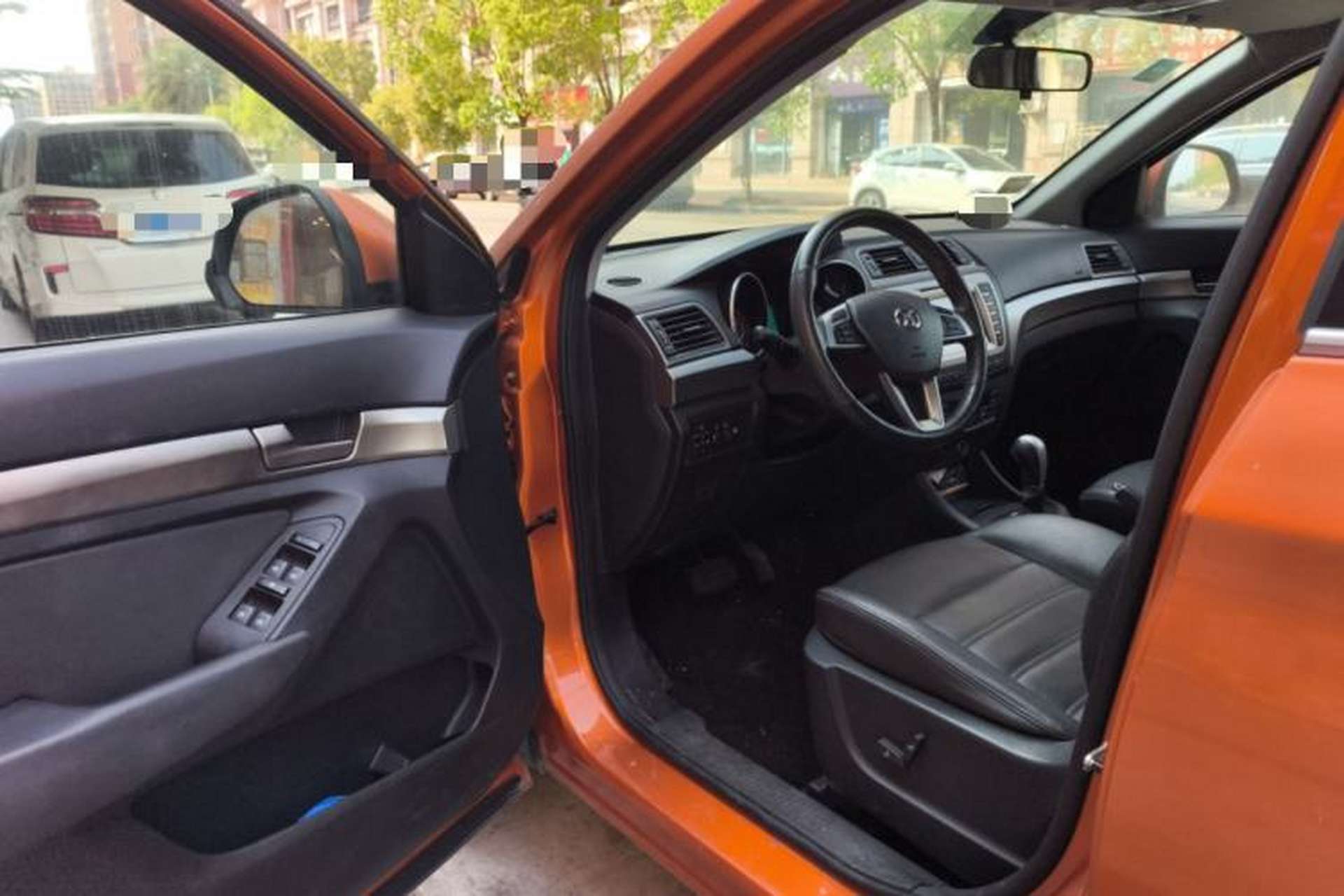Used BAIC Senova X65 2015 2.0T Automatic Elite Model Driver Seat