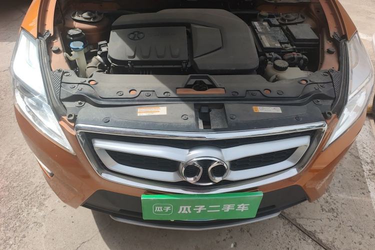 Used BAIC Senova X65 2015 2.0T Automatic Elite Model Engine Bay