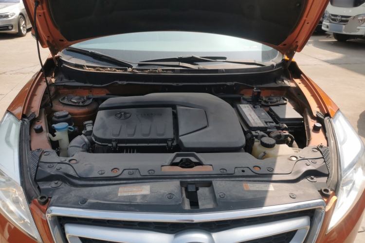 Used BAIC Senova X65 2015 2.0T Automatic Elite Model Engine Bay