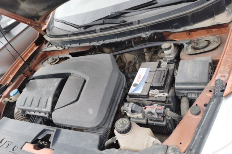 Used BAIC Senova X65 2015 2.0T manual Comfort trim level Engine Bay