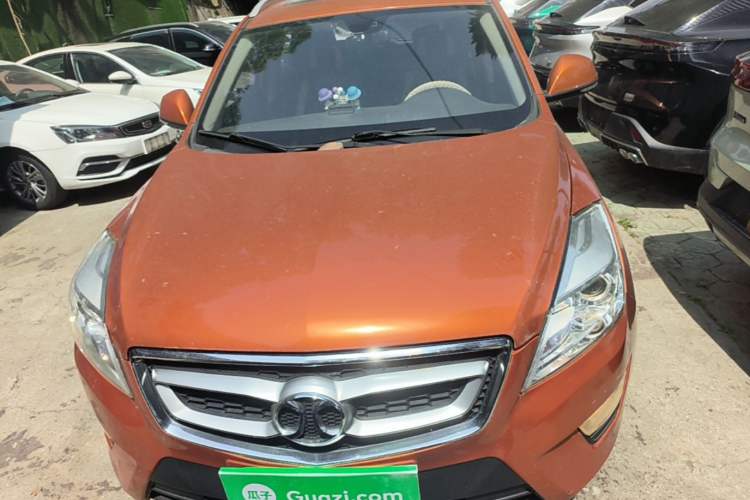 Used BAIC Senova X65 2015 2.0T automatic comfort version Front