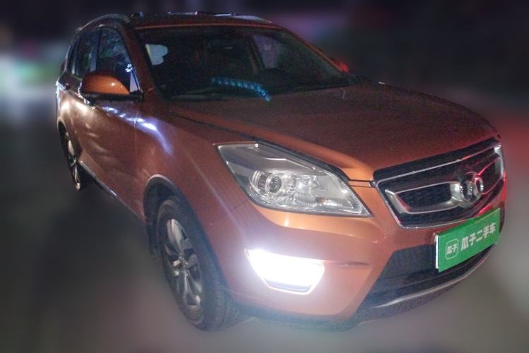 Used BAIC Senova X65 2015 2.0T Automatic Elite Model Front Right 45 Deg