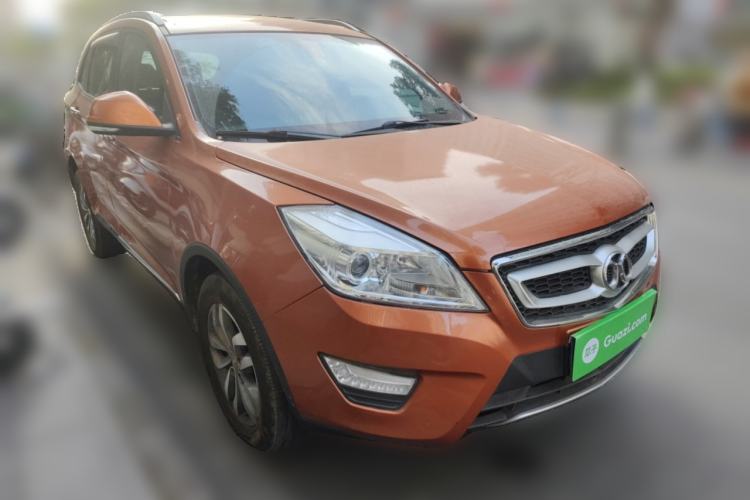 Used BAIC Senova X65 2015 2.0T Manual Elite Edition Front Right 45 Deg