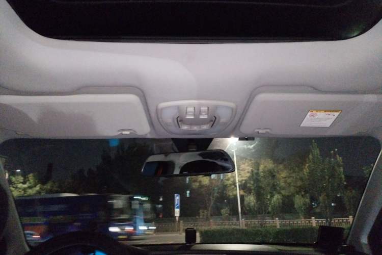 Used BAIC Senova X65 2015 2.0T Automatic Elite Model Headliner