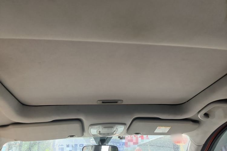 Used BAIC Senova X65 2015 2.0T automatic comfort version Headliner
