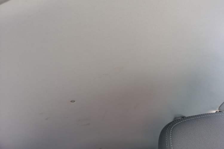 Used BAIC Senova X65 2015 2.0T manual Comfort trim level Headliner