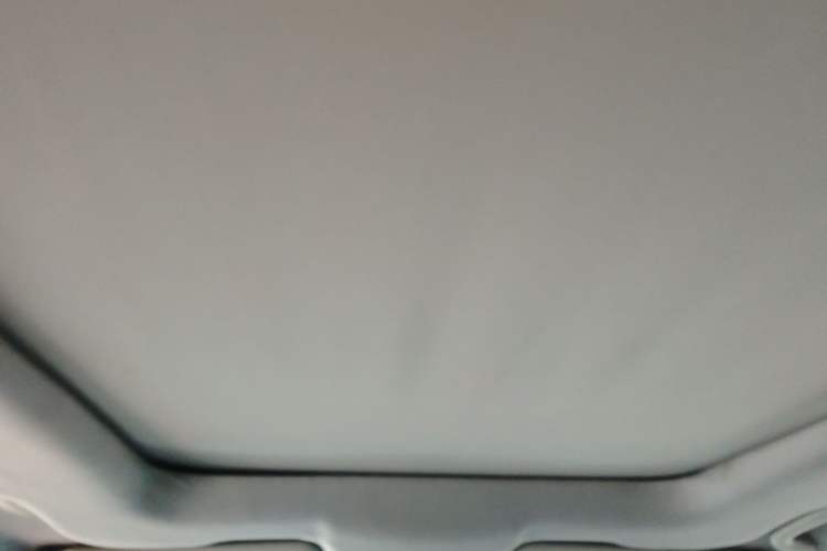 Used BAIC Senova X65 2015 2.0T Automatic Elite Model Headliner