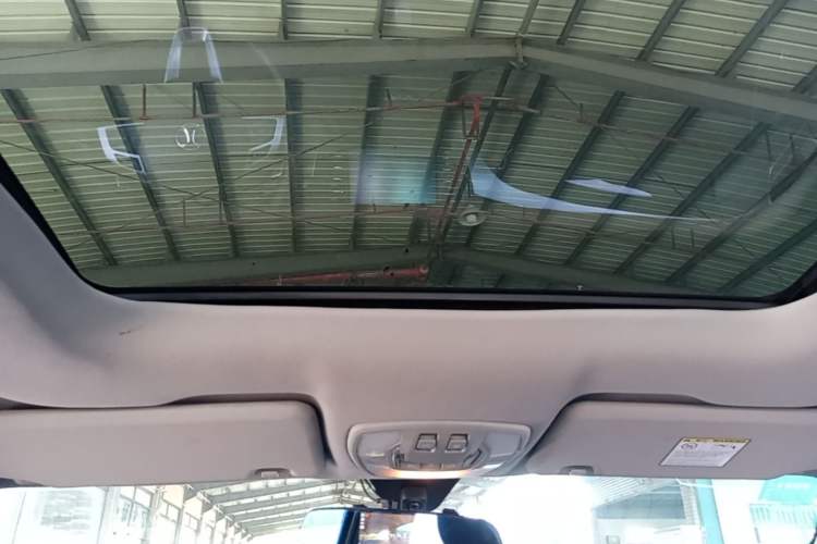 Used BAIC Senova X65 2015 2.0T Automatic Elite Model Headliner