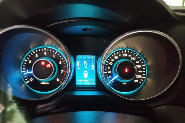 Used BAIC Senova X65 2015 2.0T Automatic Elite Model Instrument Cluster