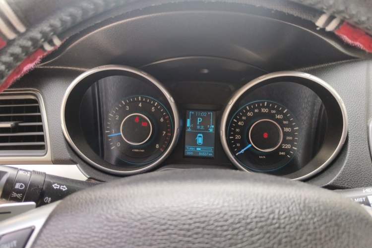 Used BAIC Senova X65 2015 2.0T Automatic Elite Model Instrument Cluster