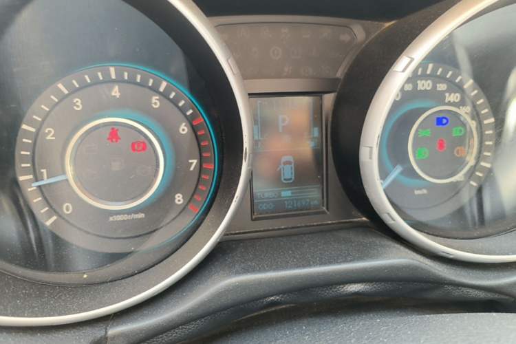 Used BAIC Senova X65 2015 2.0T automatic comfort version Instrument Cluster